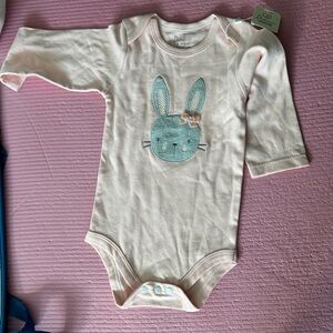 Bunny Long Sleeve onesie - NWT